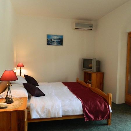 Motel Jelcic Čapljina Oda fotoğraf