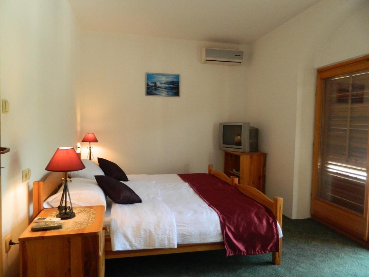 Motel Jelcic Čapljina Oda fotoğraf