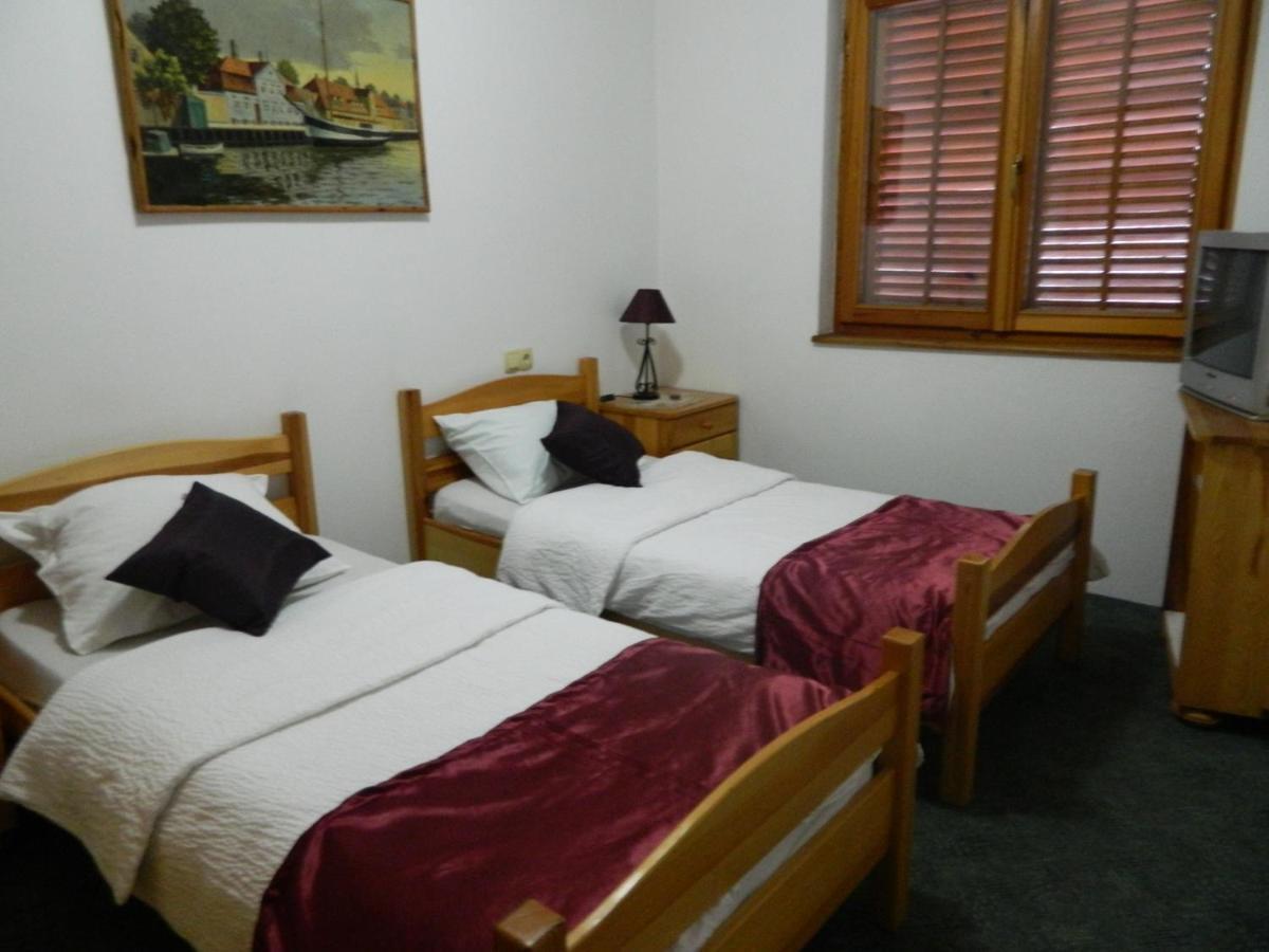Motel Jelcic Čapljina Oda fotoğraf